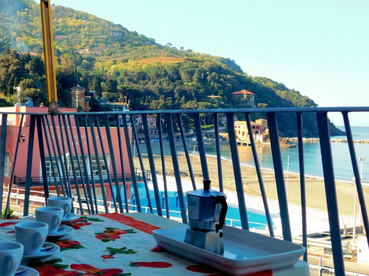 Bilocale Con Favolosa Vista Mare Levanto Bagian luar foto